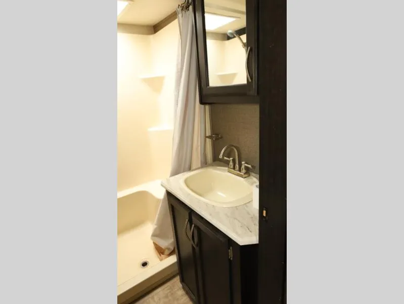 2019 KZ Durango 2500 318RLT - Photo 4
