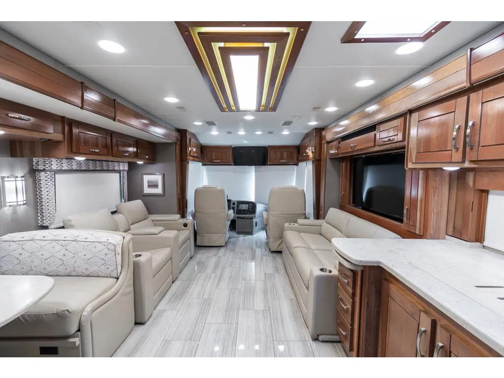2021 Entegra Coach Reatta XL 39T2 - Photo 3
