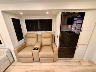 2027 Brinkley Model I 294, Photos photo 9