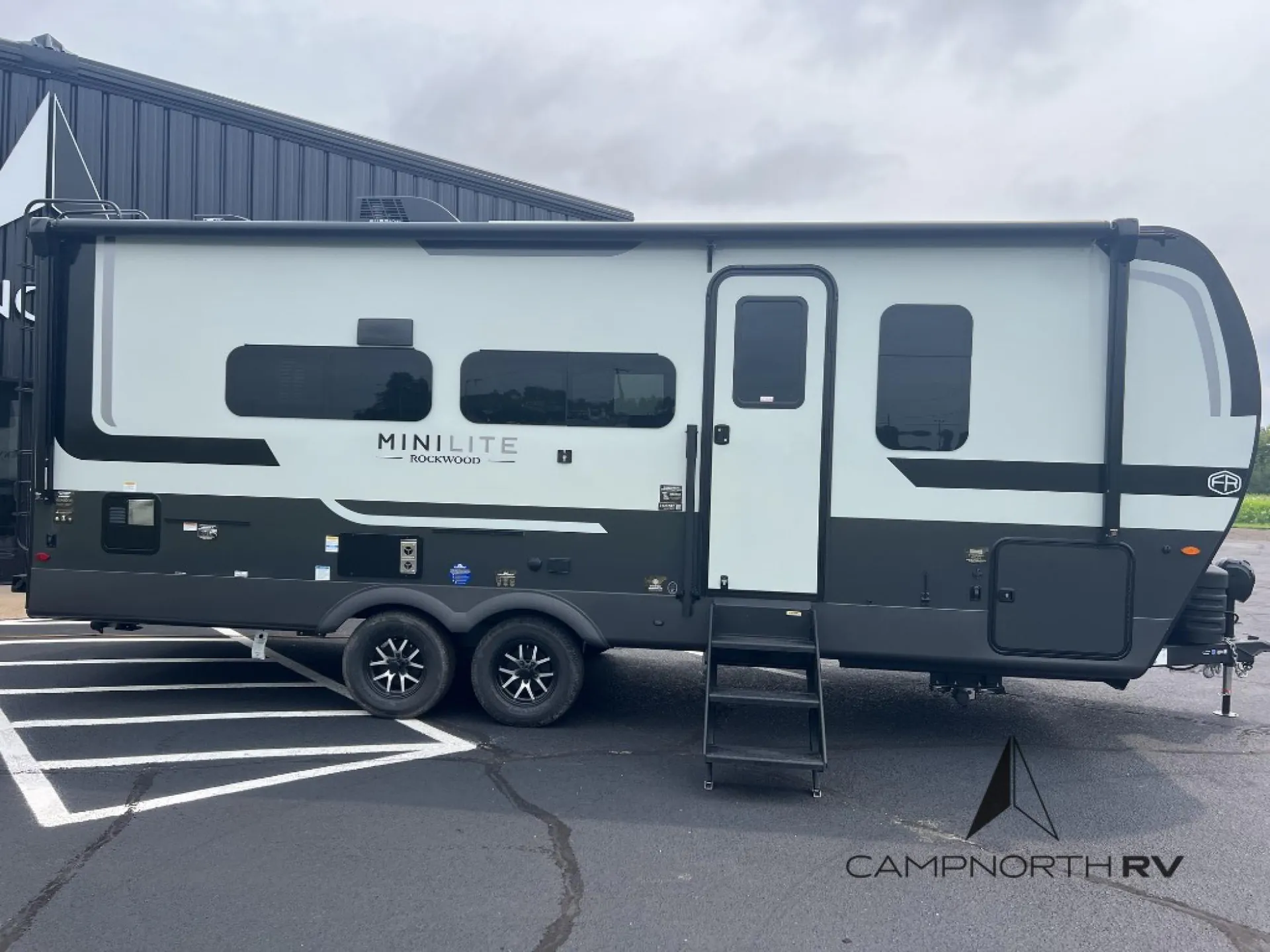 2027 Forest River Rockwood Mini Lite 2524FBT — Photo 5