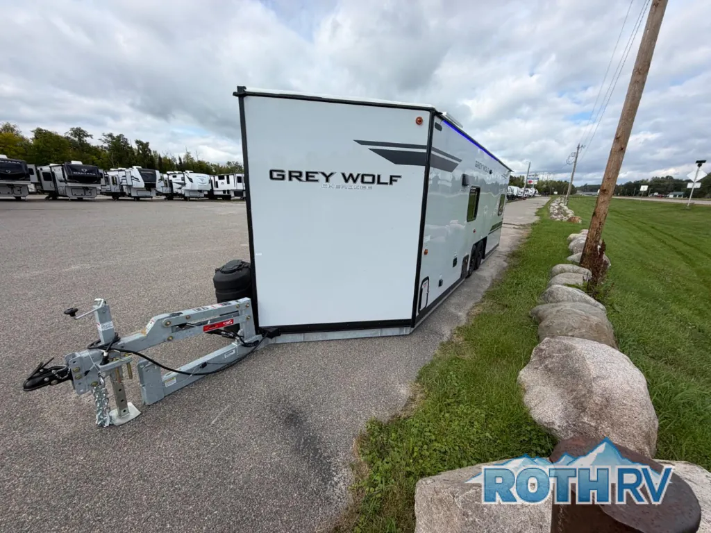 2027 Forest River Cherokee Grey Wolf 21GP, Photos photo 3