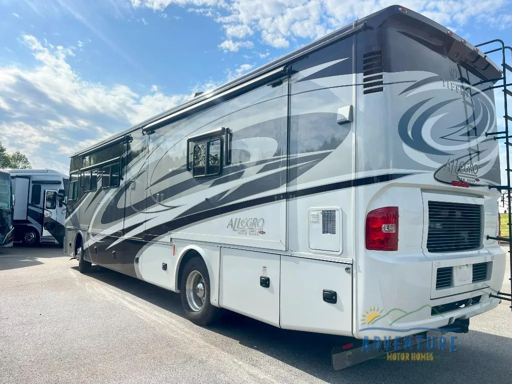 2017 Tiffin Allegro RED 37 PA - Photo 4