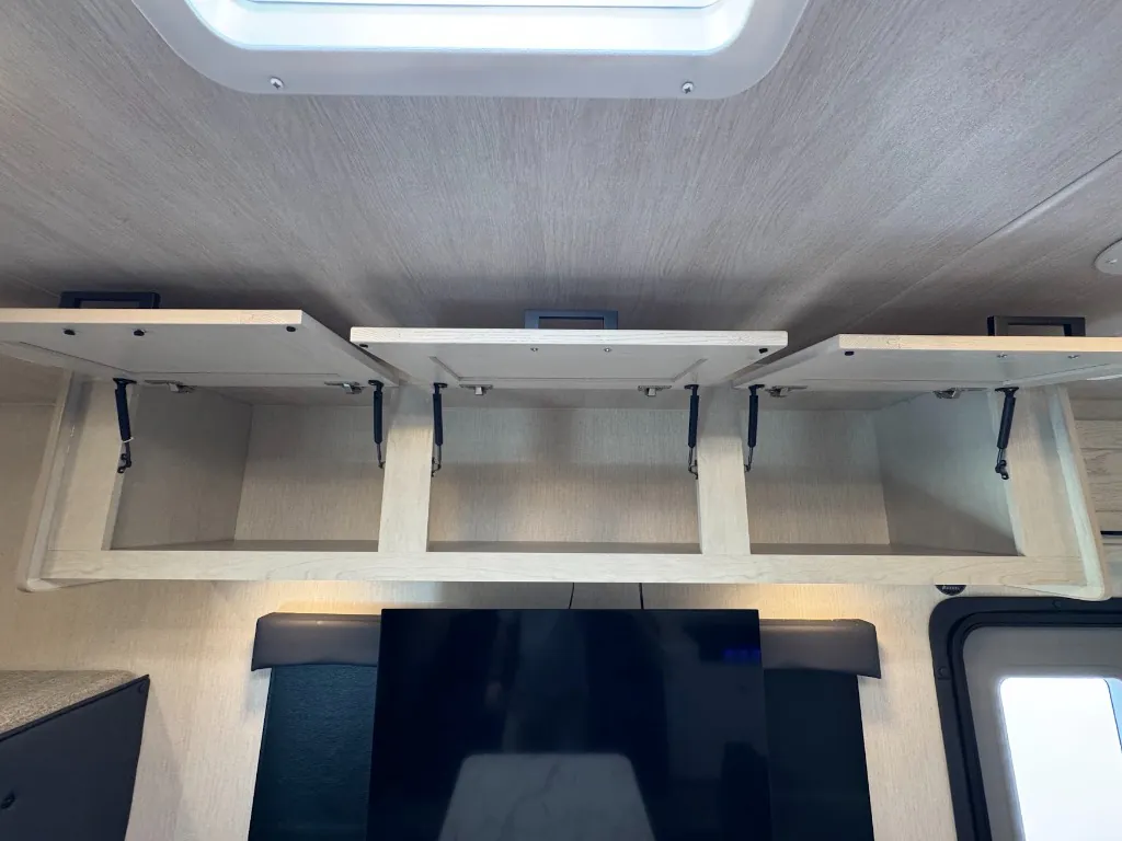 2026 Nexus Triumph 32T, Photos photo 41