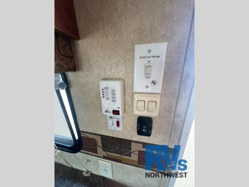 2013 Forest River RV Evo Used    1850 - Photo 4
