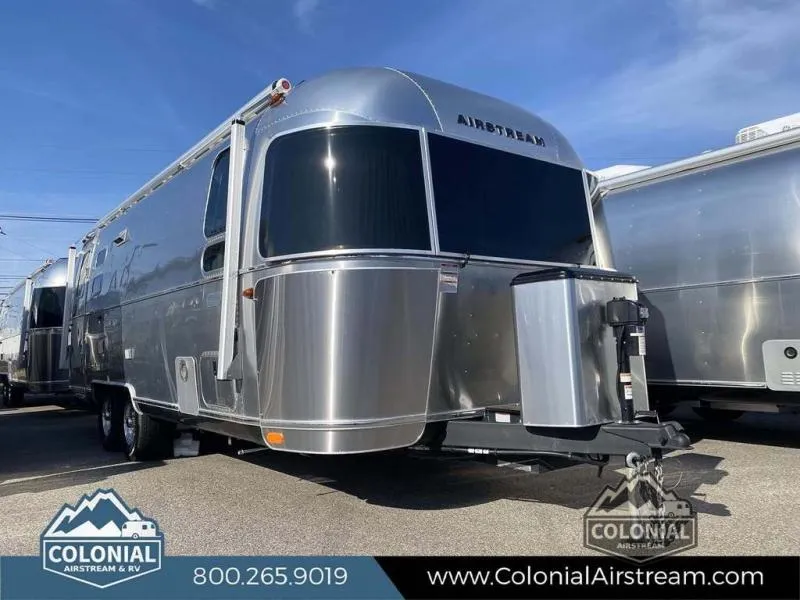 2025 Airstream Globetrotter 25FB - Photo 2
