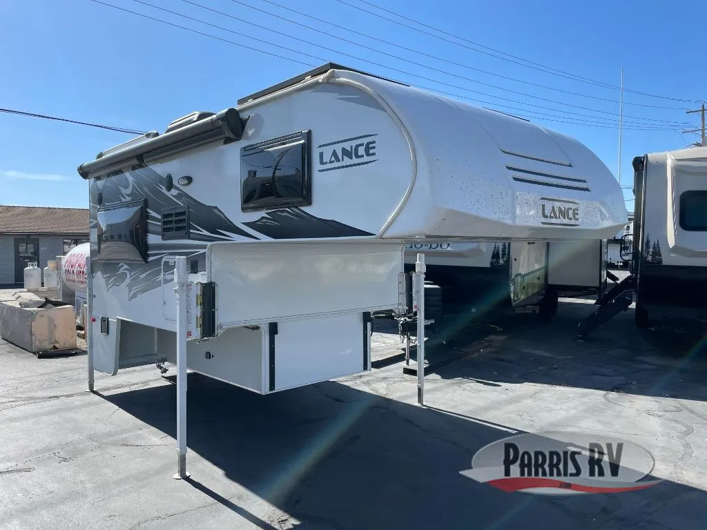 2025 Lance Lance Truck Campers Used    865 - Main photo
