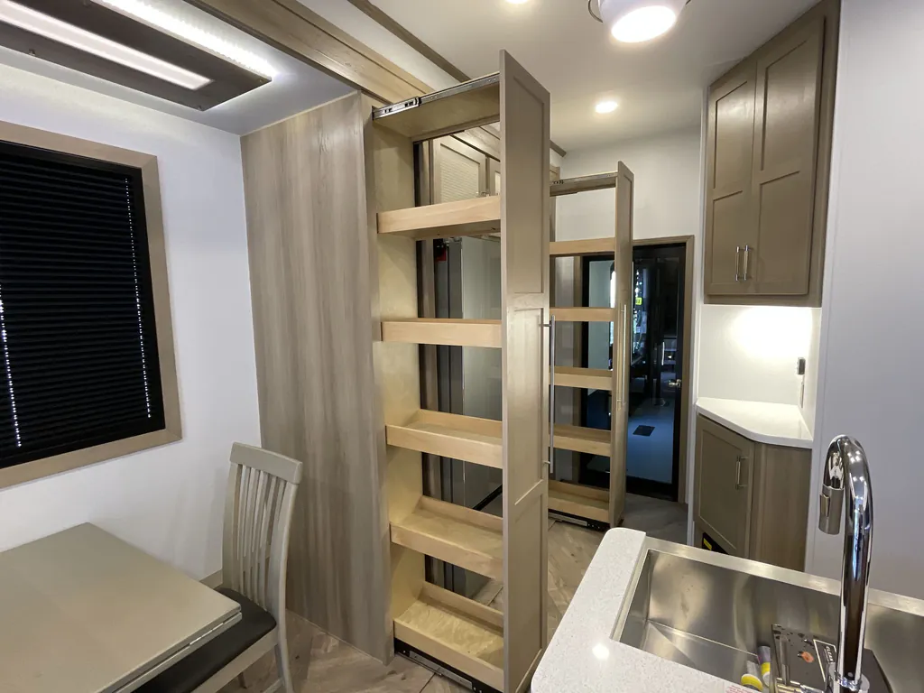 2026 Keystone Raptor 433, Photos photo 41