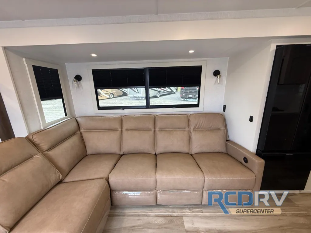 2027 Brinkley Model I 290, Photos photo 4