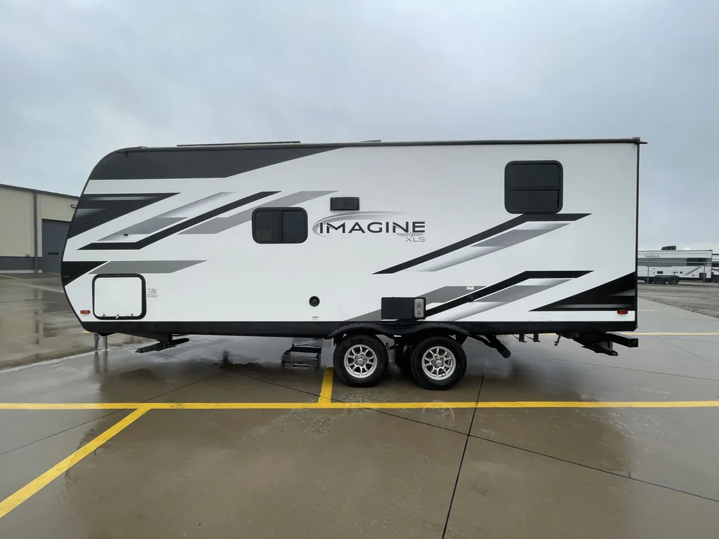 2022 Grand Design Imagine XLS 21BHE, Photos photo 4