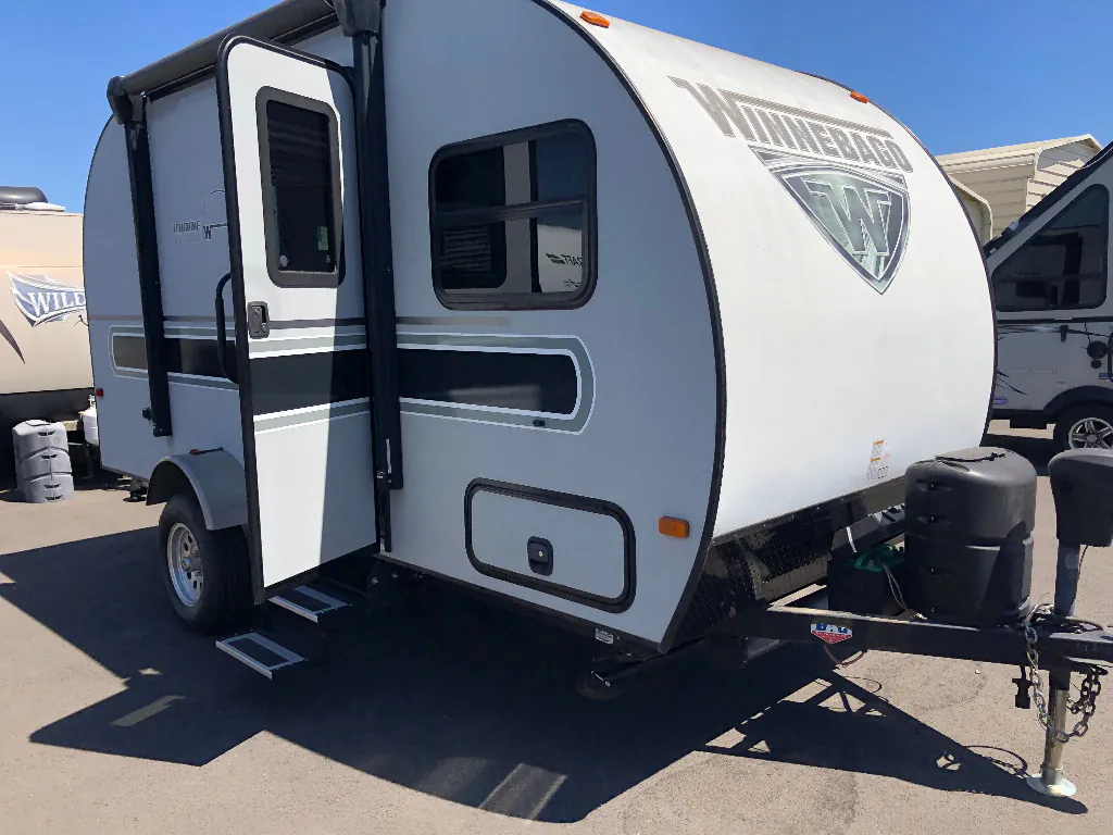 2019 Winnebago Industries Towables Minnie Drop 170K - Main photo