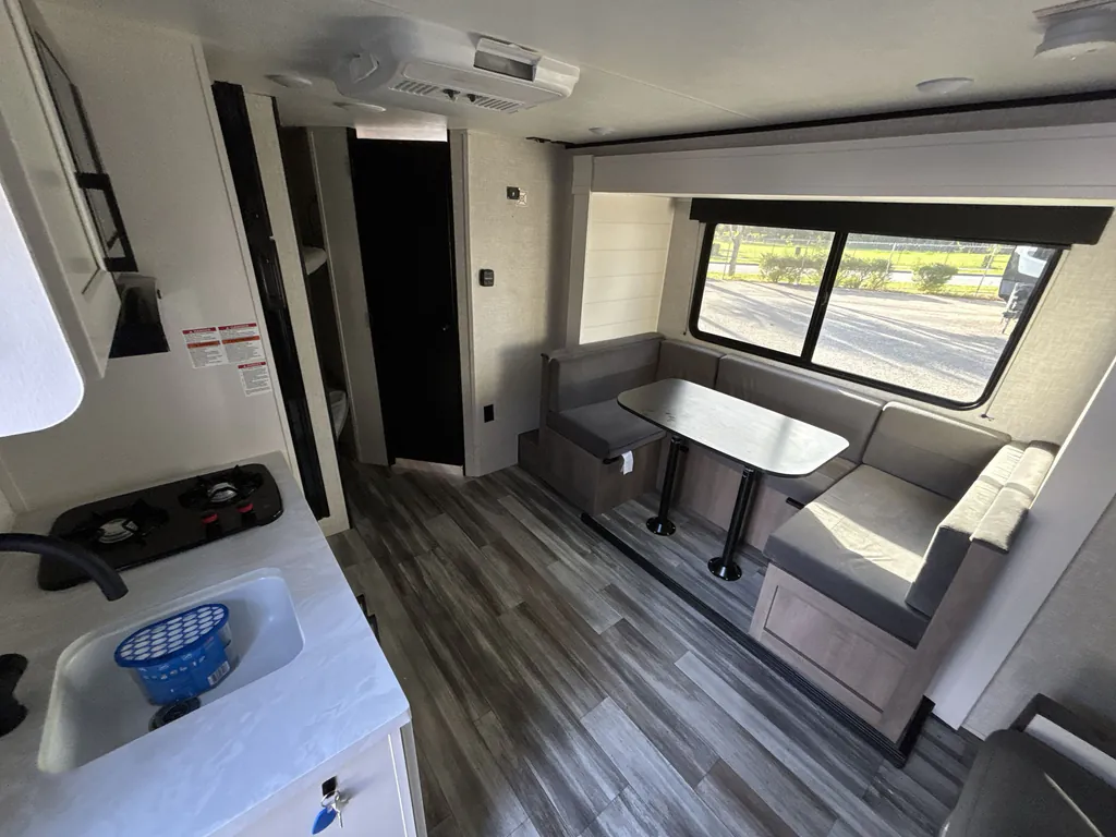 2025 Jayco Jay Flight SLX 197MB, Photos photo 2