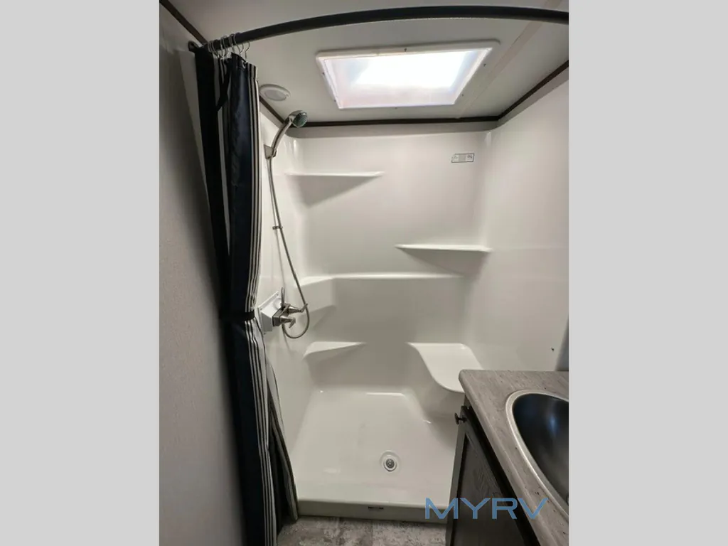 2021 Forest River XLR Nitro 351, Photos photo 24