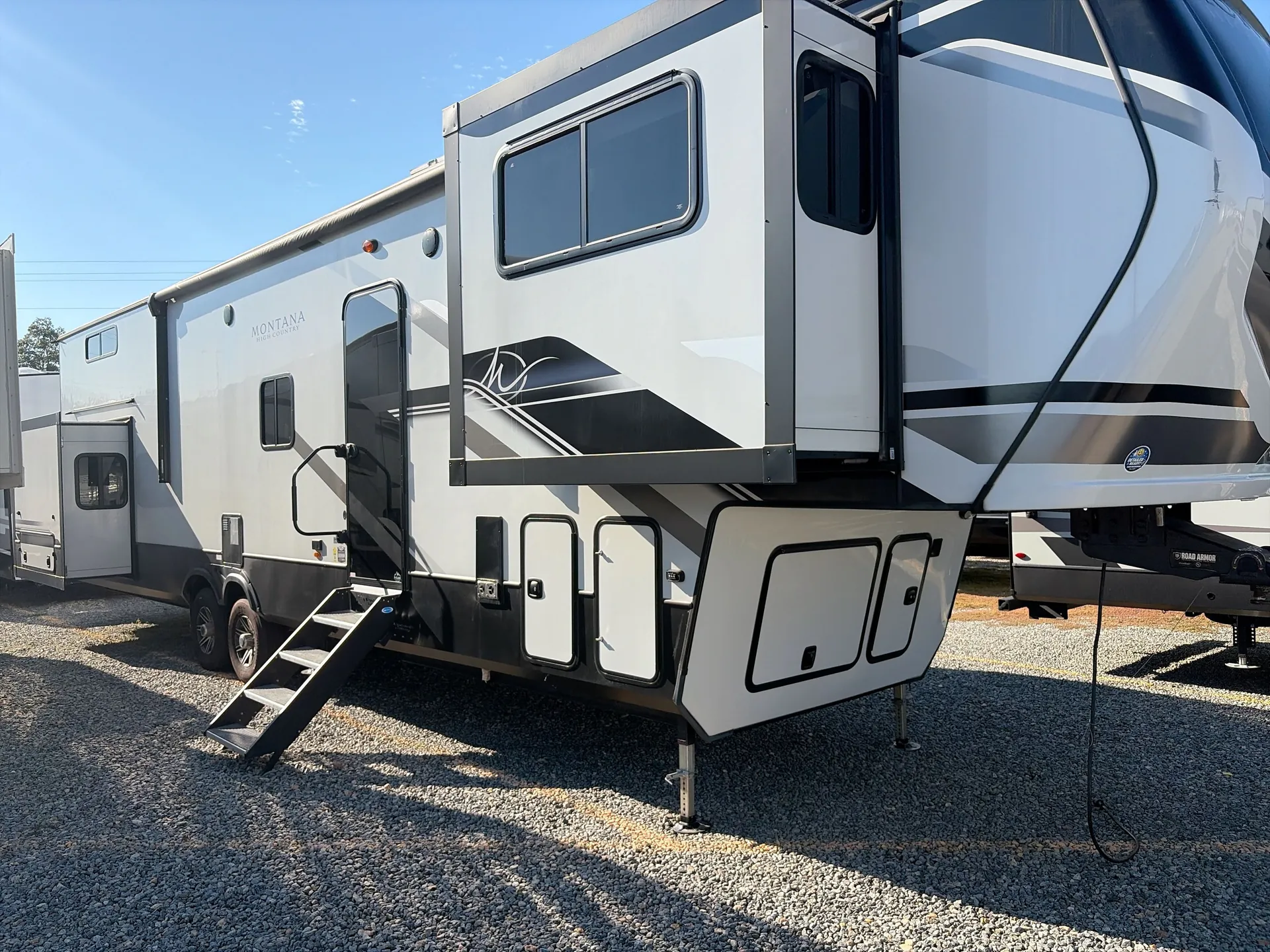 2024 Keystone Montana High Country 377FL