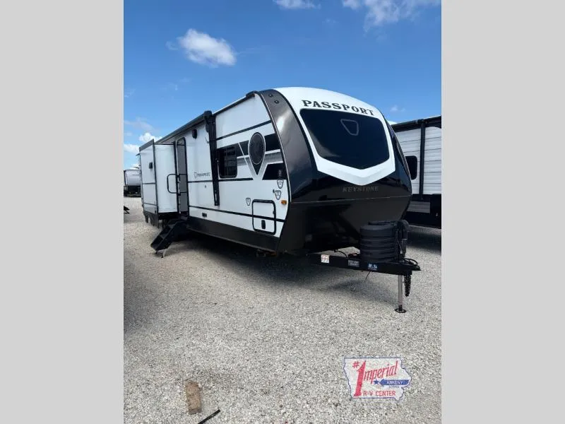 2027 Keystone Passport 3300BK - Photo 2