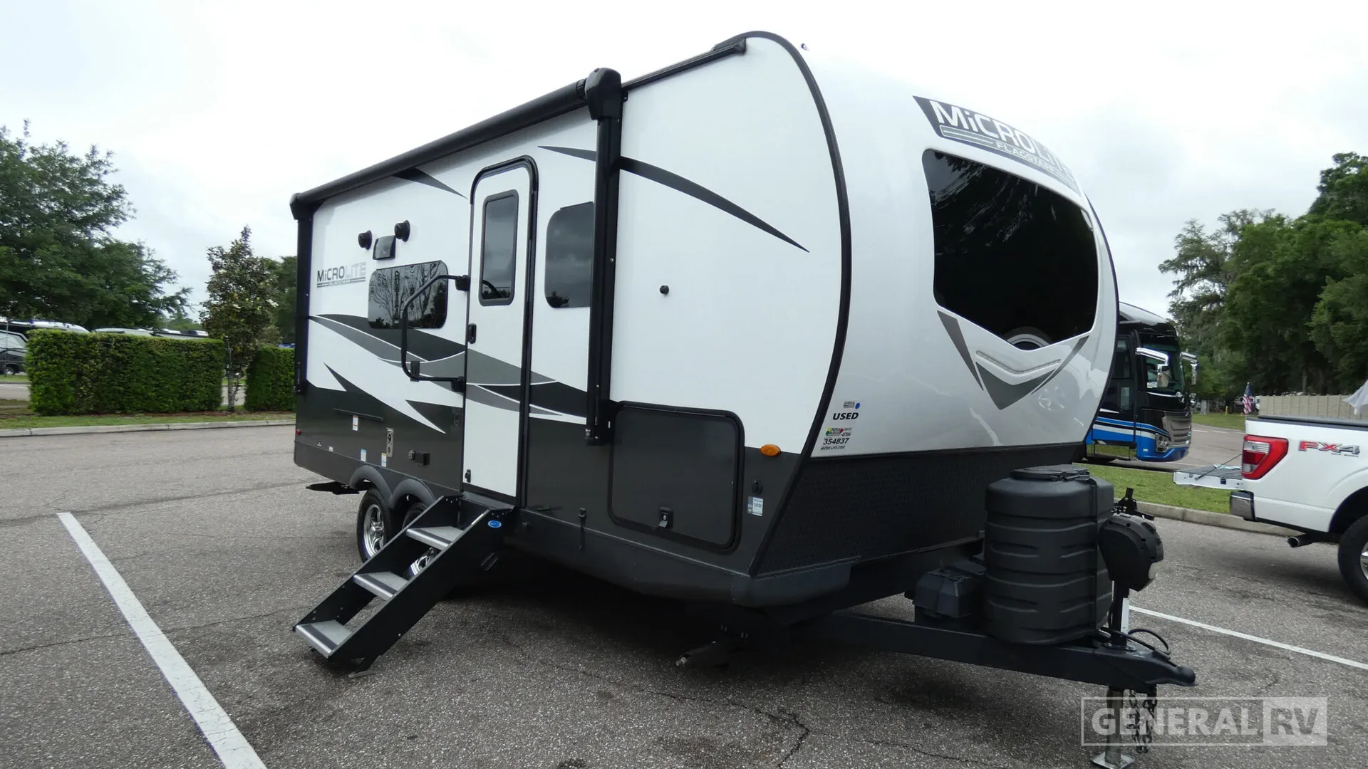 2024 Forest River Flagstaff Micro Lite 21DS - Photo 2