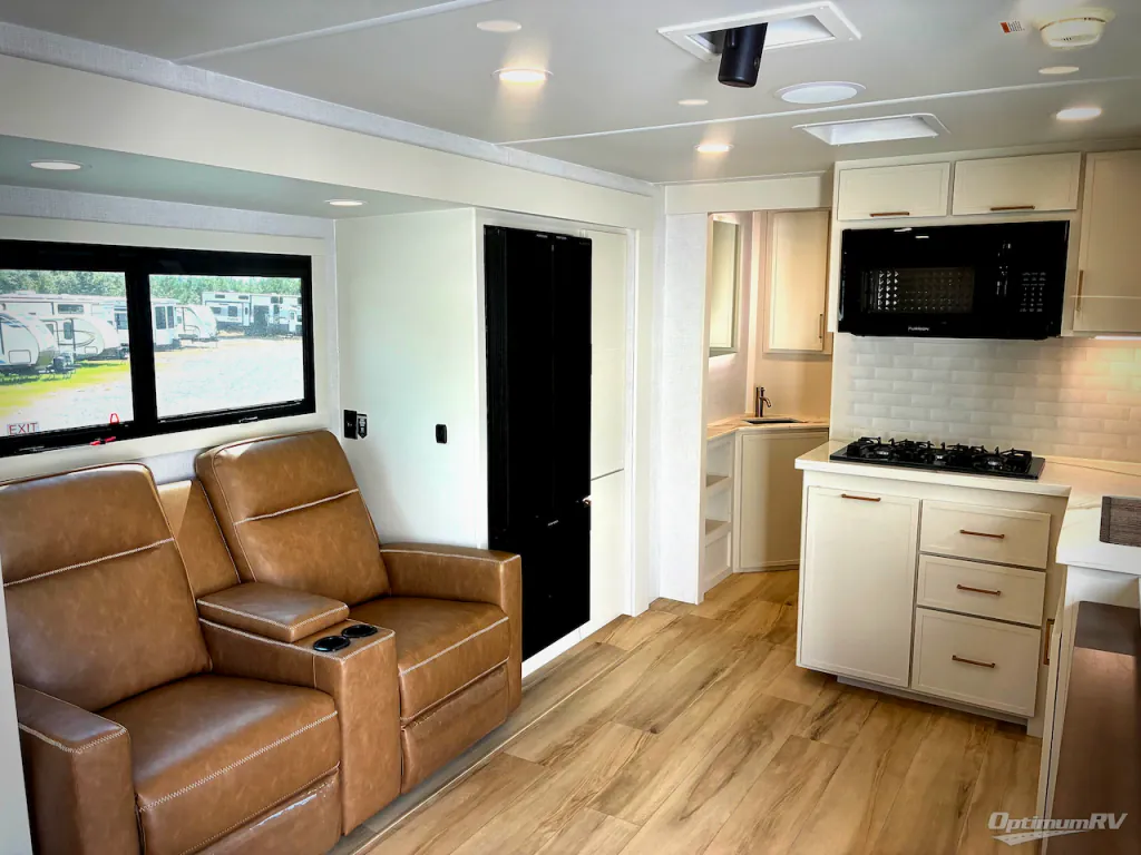 2026 Brinkley Model I 294, Photos photo 4