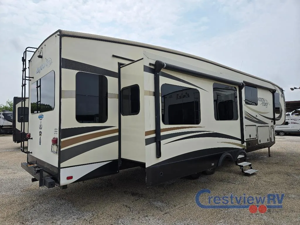 2016 Jayco North Point 377RLBH - Photo 4