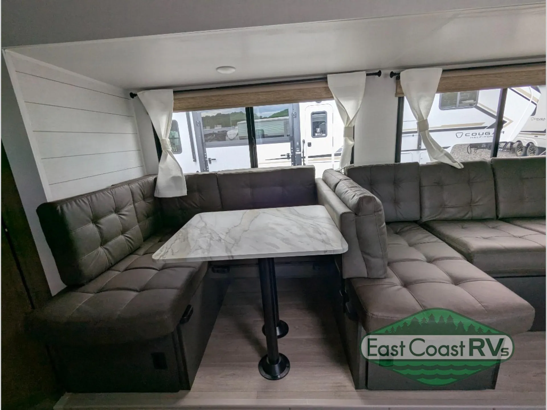 2027 Forest River RV Wildwood X-Lite 273QBXL — Photo 6