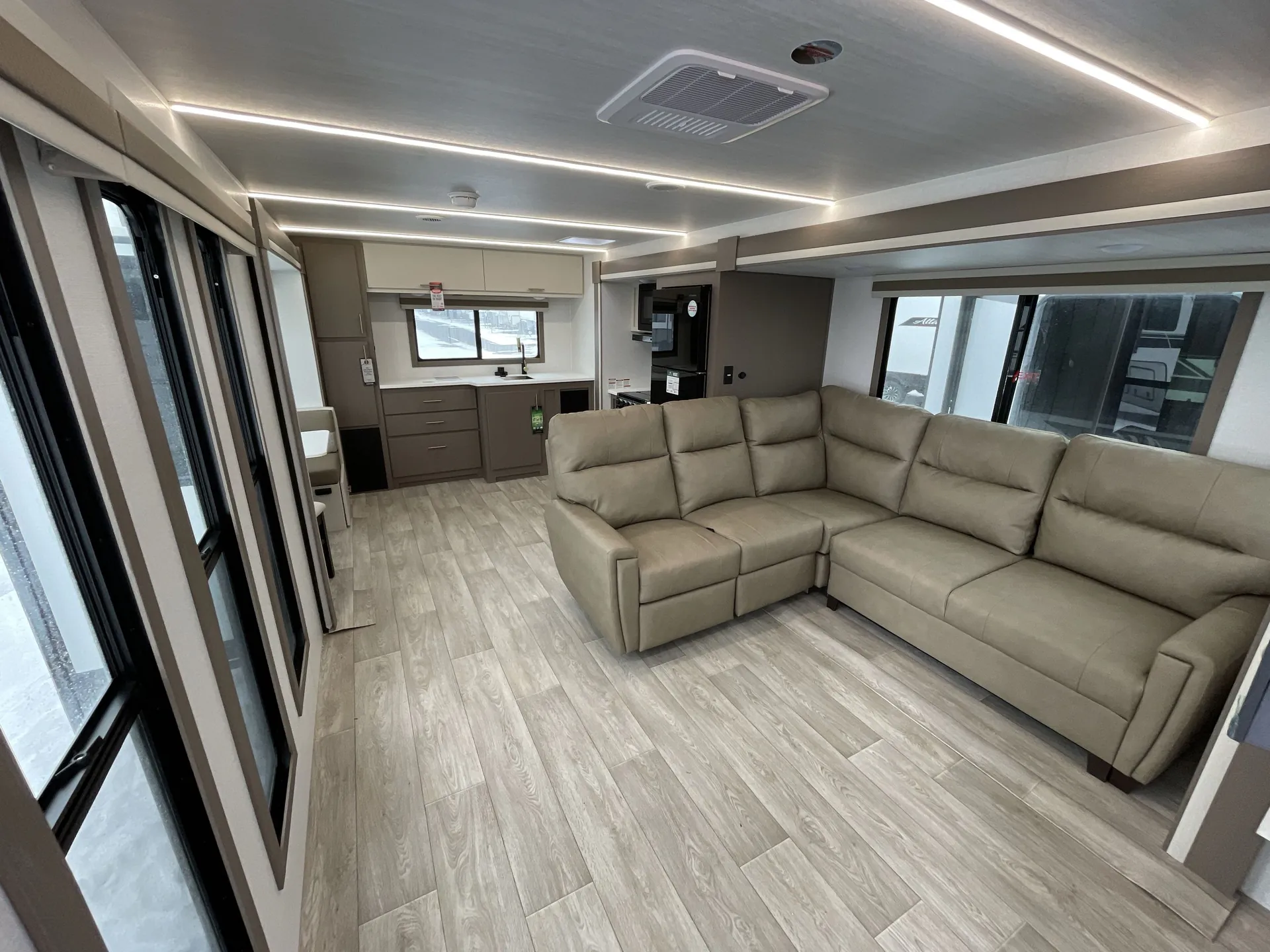 2026 East to West Alta 3175RK — living area main