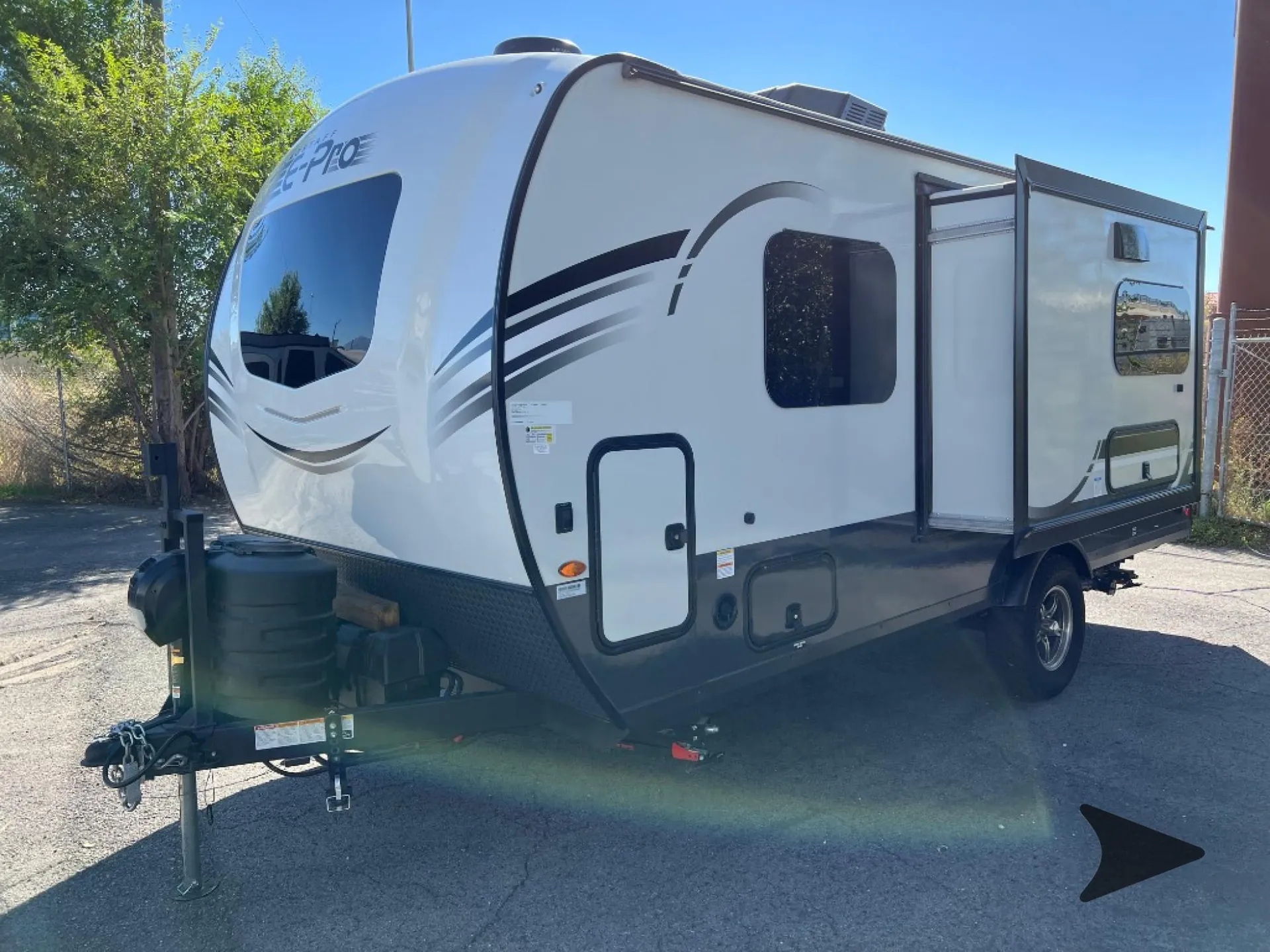 2025 Forest River Flagstaff E-Pro 19FDS - Photo 4