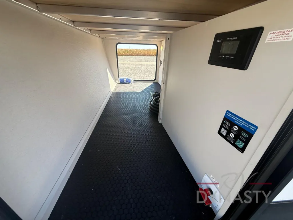 2027 Forest River Tracer 275BH, Photos photo 17
