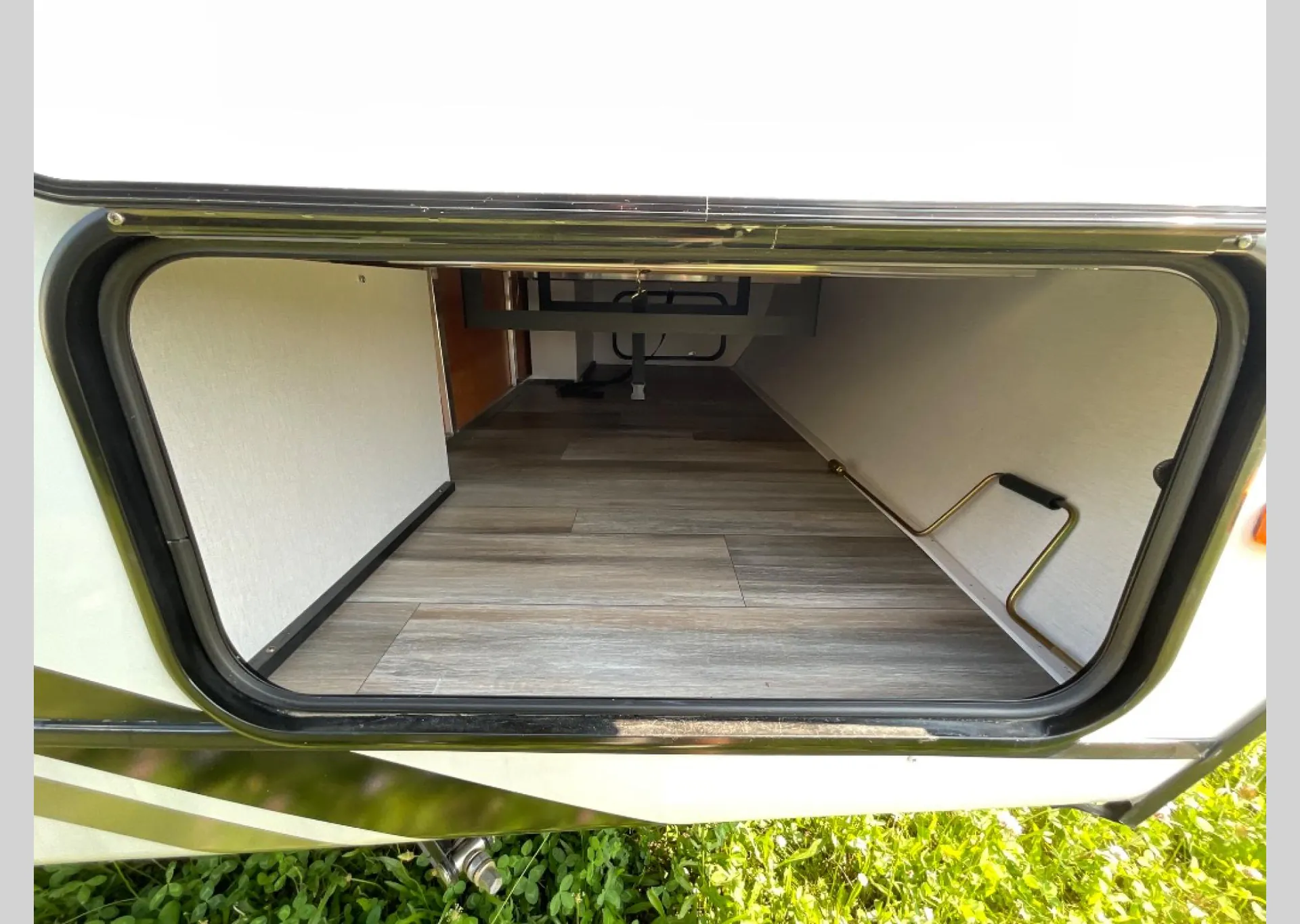 2023 Coachmen Freedom Express Ultra Lite 294BHDS - Photo 3