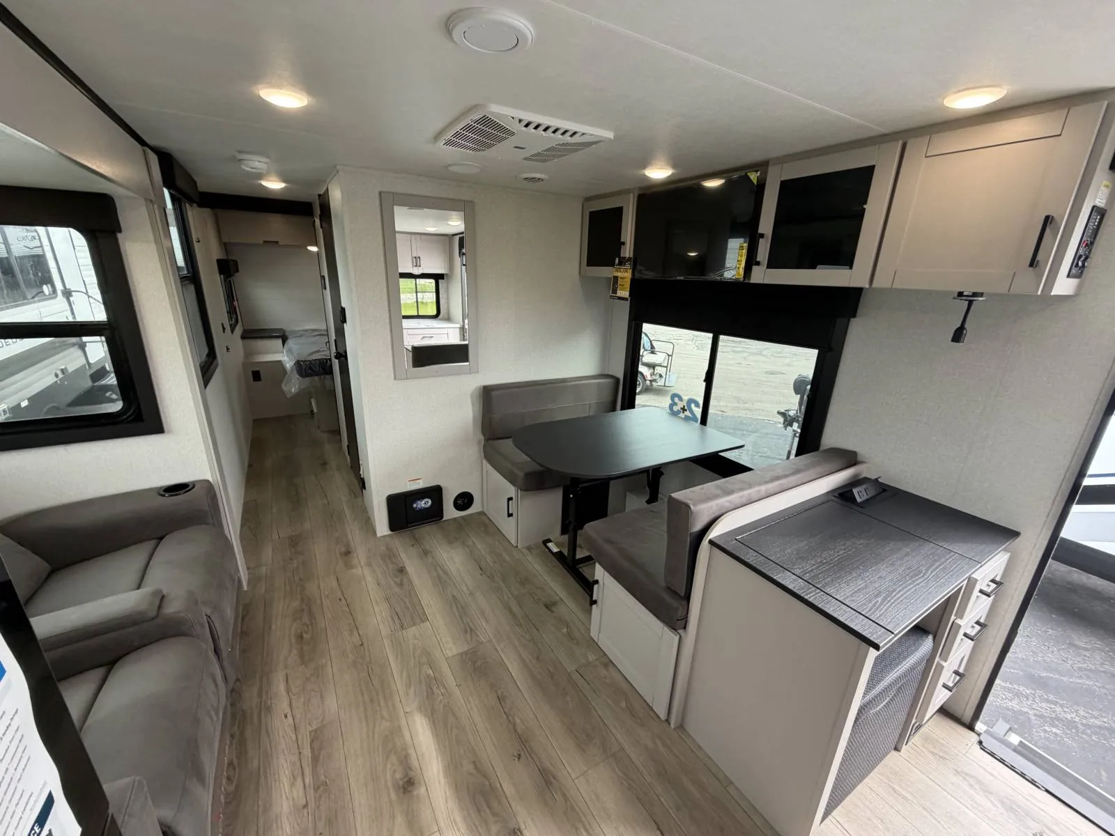 2026 Jayco Jay Feather 23RK - Photo 4