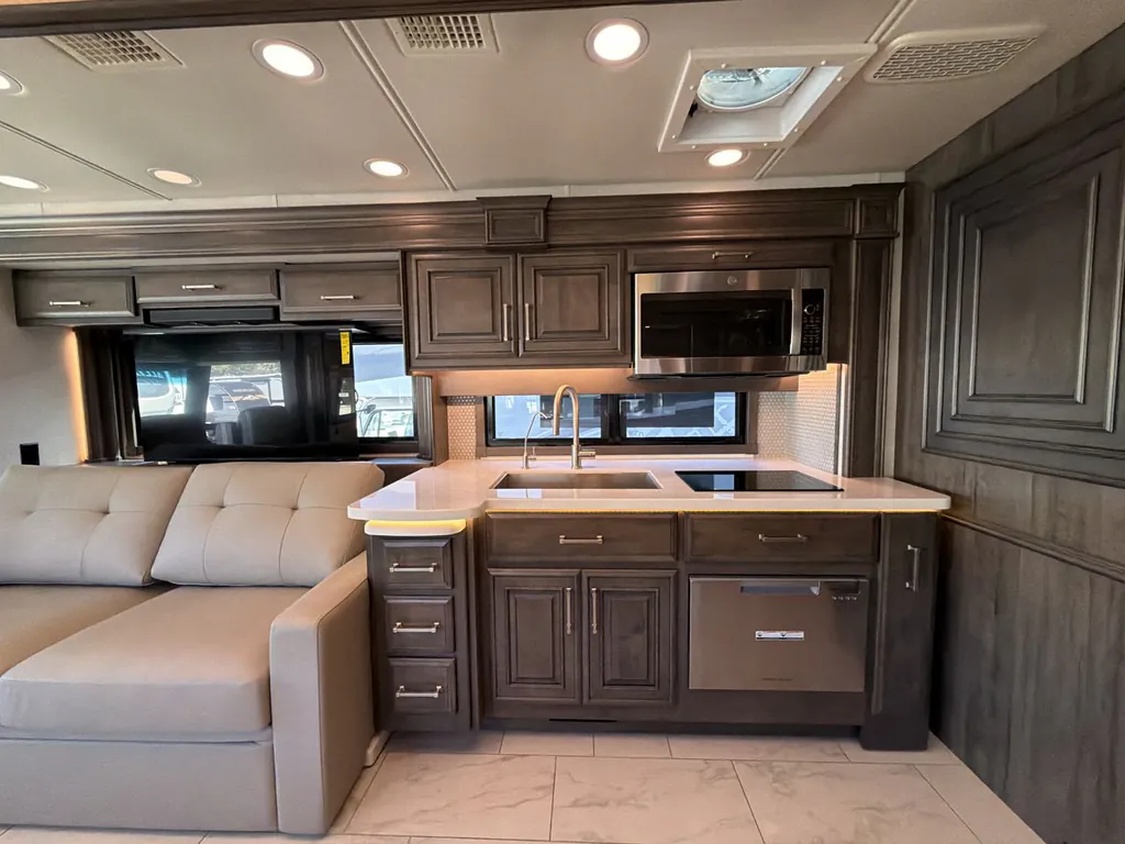 2026 Entegra Coach Aspire 44D, Photos photo 5
