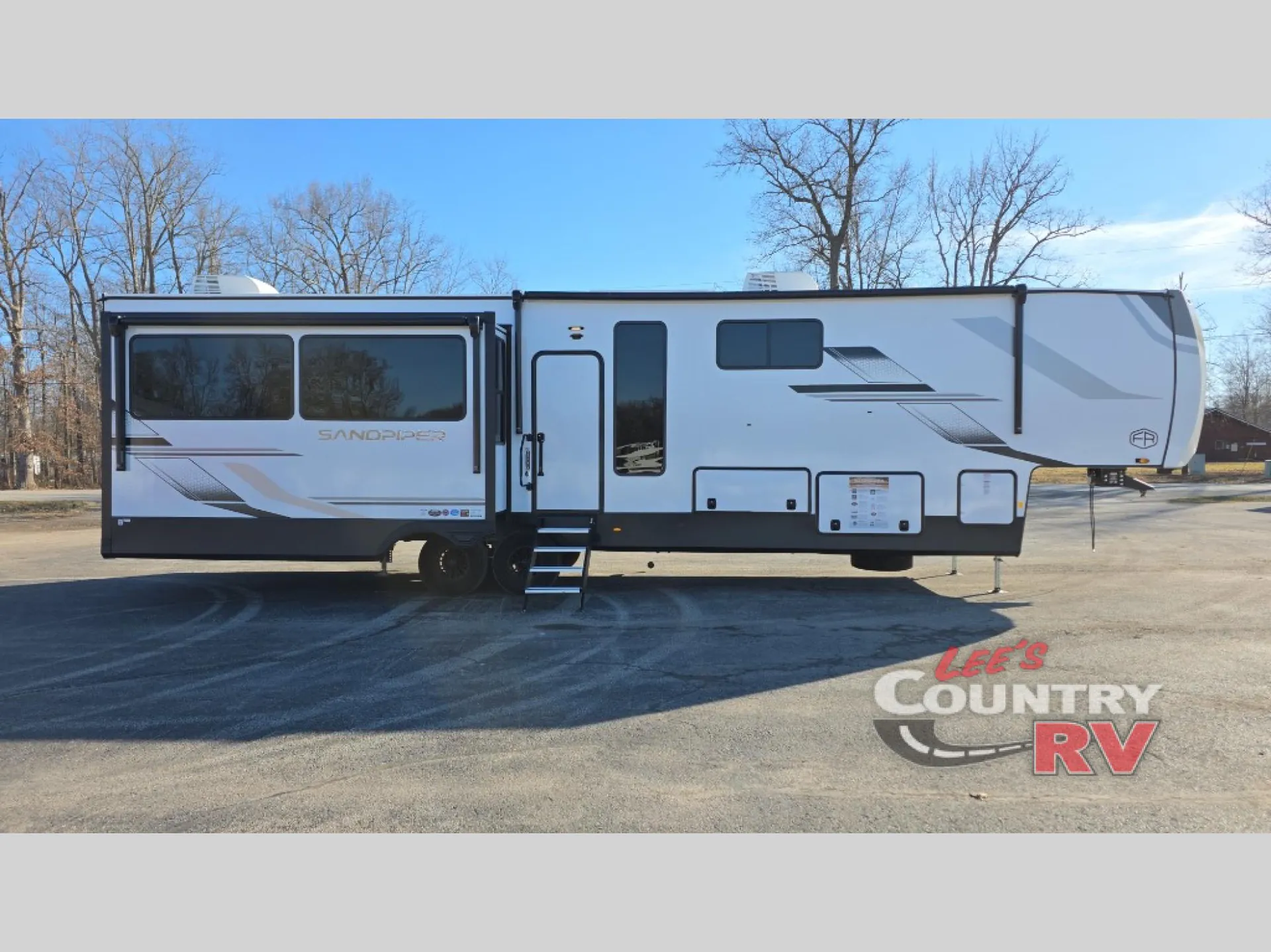 2026 Forest River Sandpiper 3900HBLR - Photo 4
