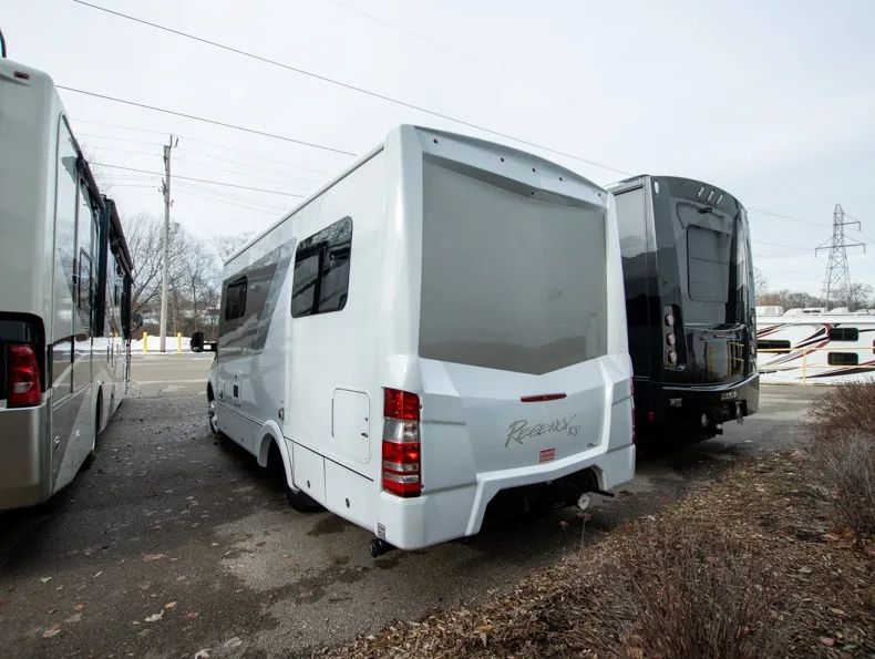 2020 Regency RV Ultra Brougham 25TB - Photo 4