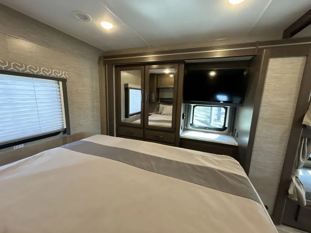 2022 Thor Motor Coach Freedom Traveler A32, Photos photo 14