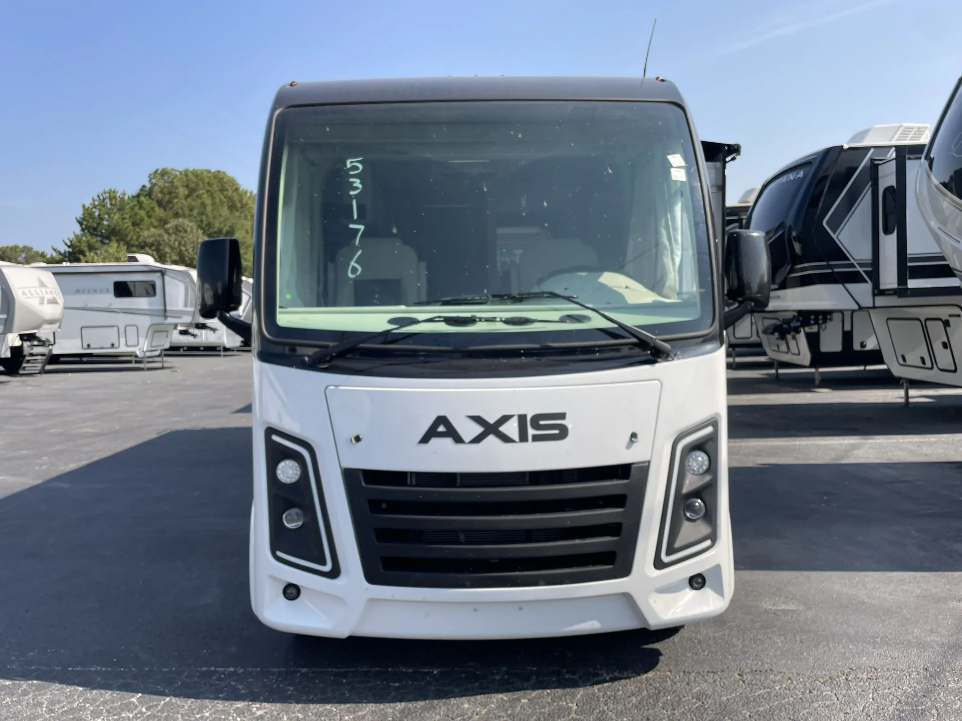 2026 Thor Motor Coach Axis 26.2 - Photo 2