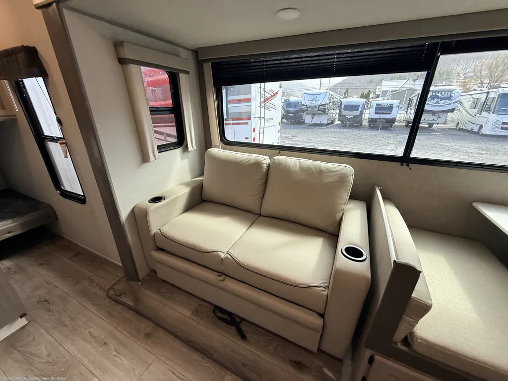 2026 Coachmen Catalina Legacy Edition 333DORM, Photos photo 16