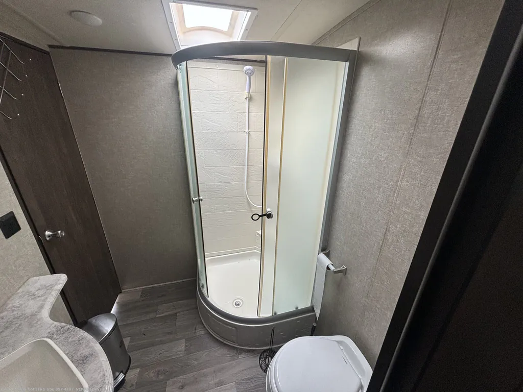 2018 Forest River Vibe 278RLS, Photos photo 20