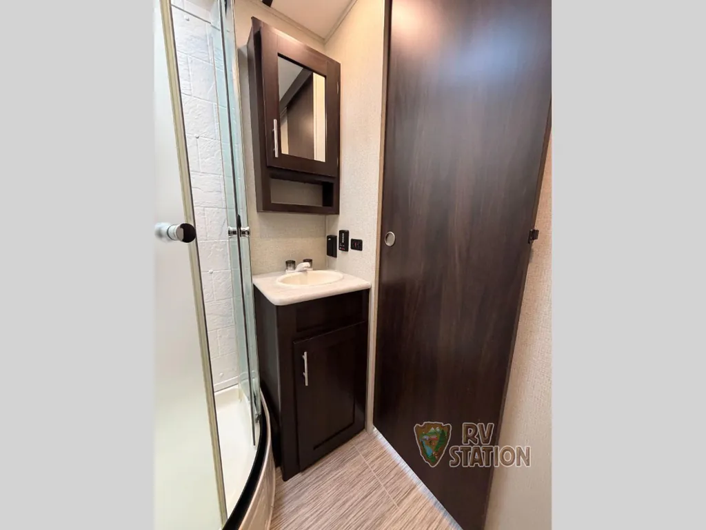2020 Prime Time LaCrosse 3380IB, Photos photo 30