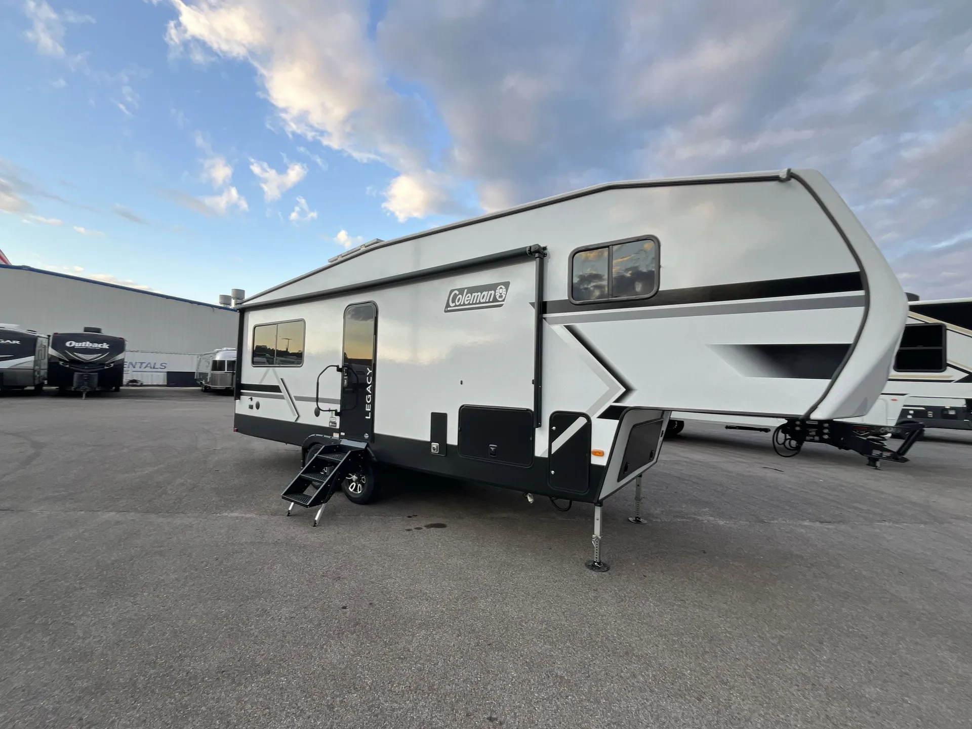 2026 Keystone Coleman Legacy 2400REX - Photo 2