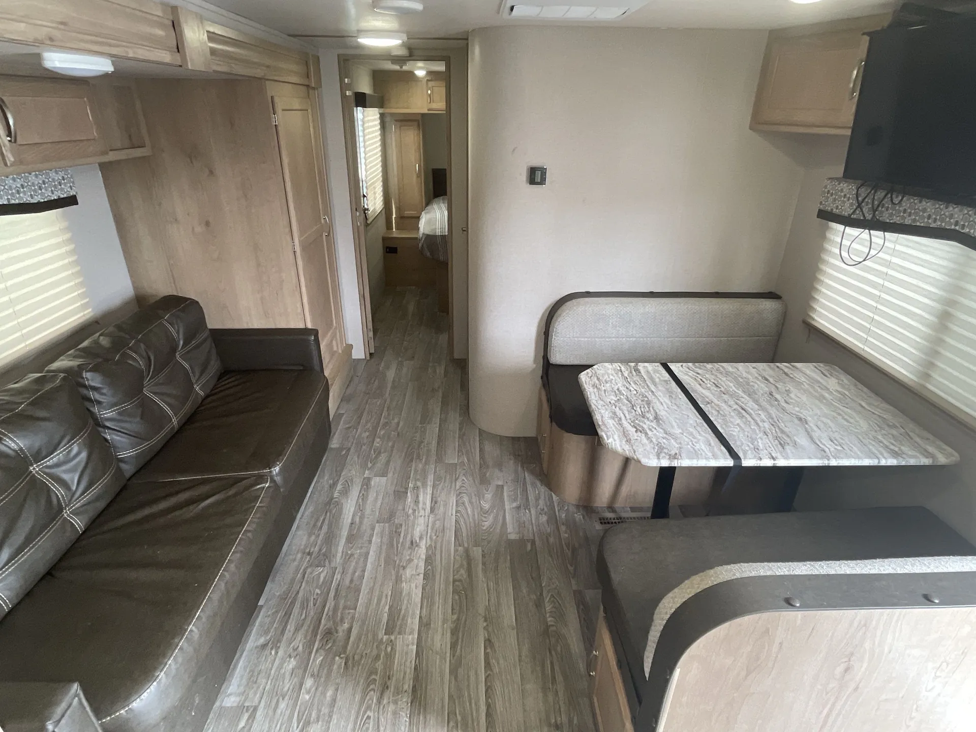 2020 Winnebago Minnie 2401RG — living area main