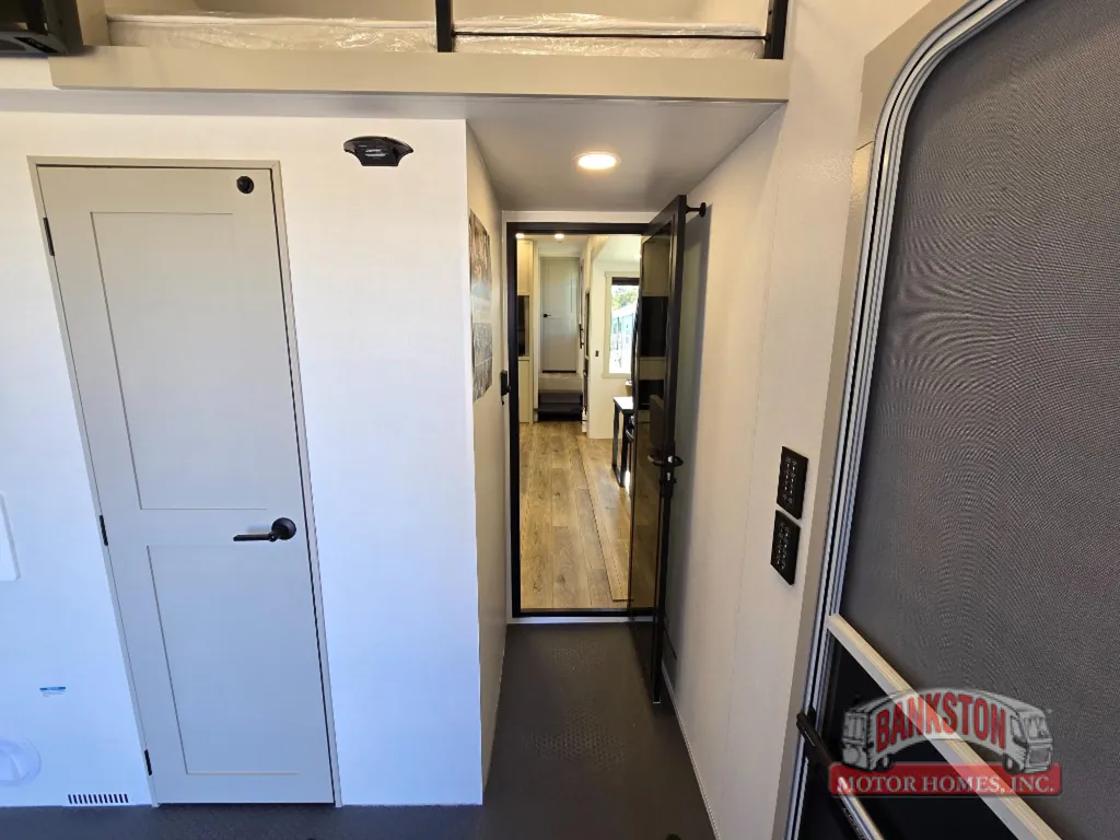 2026 Brinkley Model G 3970, Photos photo 31