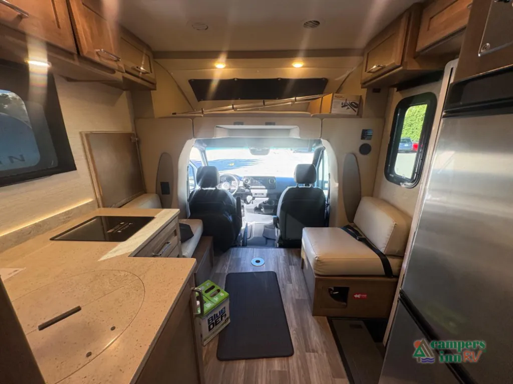 2024 Tiffin Wayfarer 25 RLW, Photos photo 14
