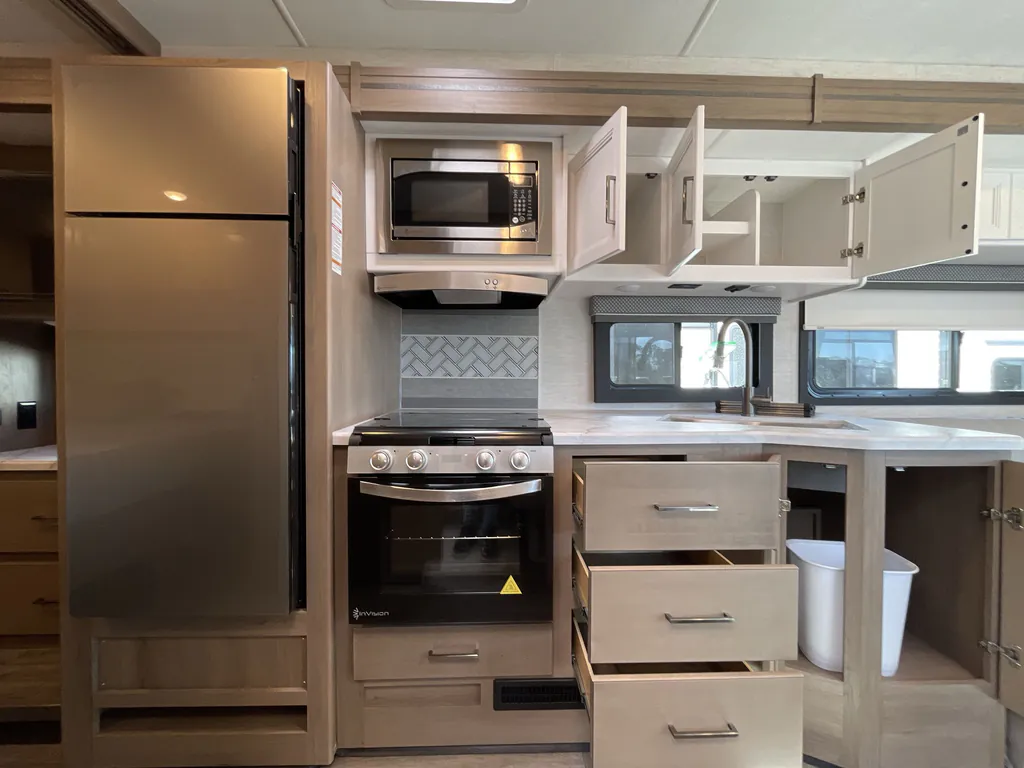 2026 Thor Motor Coach Freedom Traveler A29, Photos photo 31
