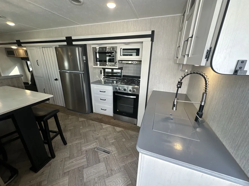 2023 Forest River Puma Vista 38DEN, Photos photo 9