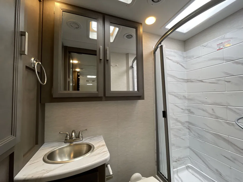 2025 Thor Motor Coach Freedom Elite 27HE, Photos photo 17