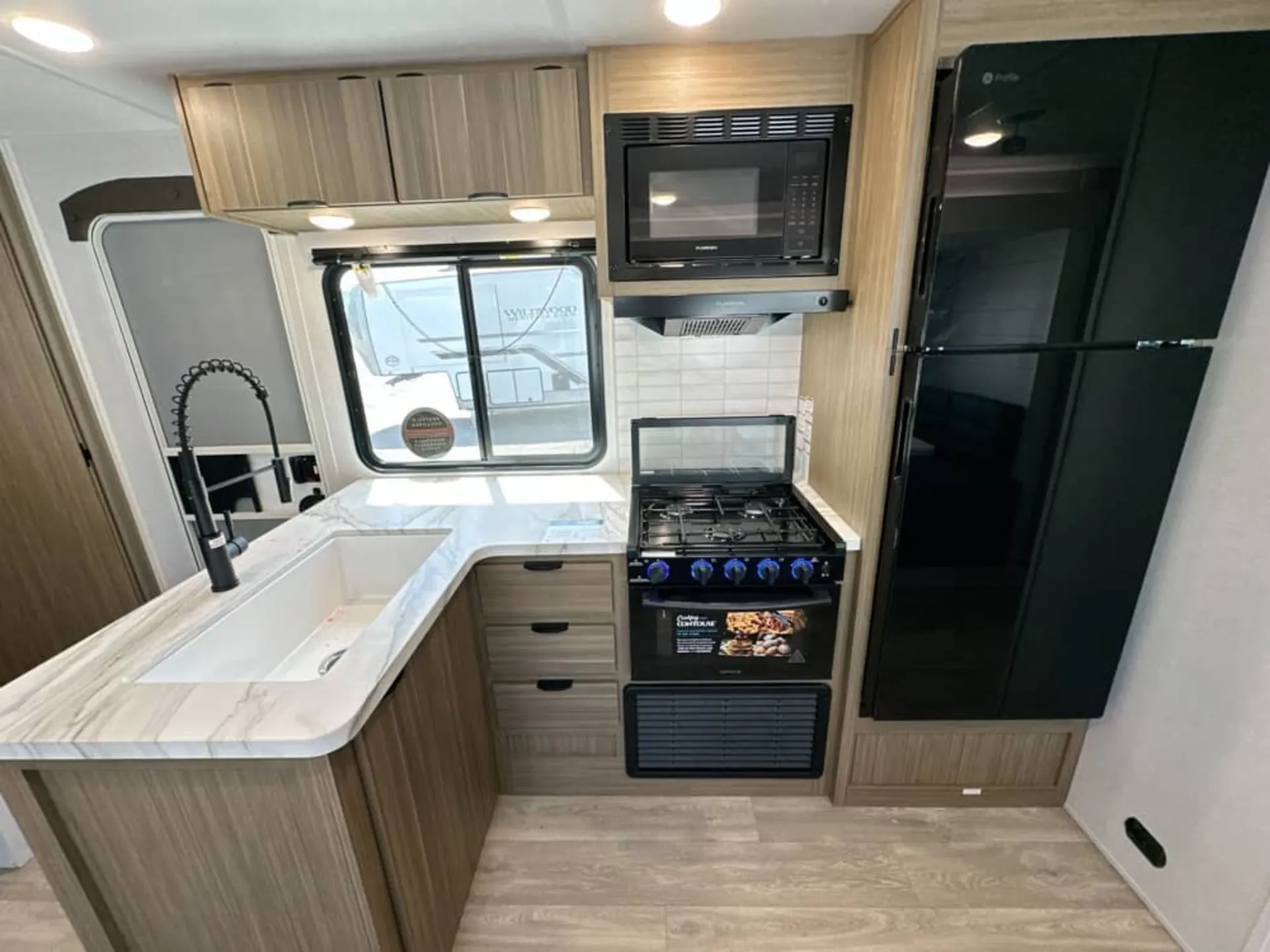 2027 Forest River Wildwood 31KQBTS — Photo 7