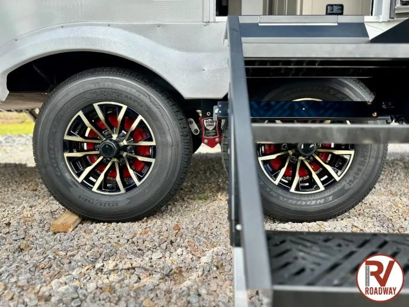 2026 Keystone Cougar Half-Ton 23MLE - Photo 3