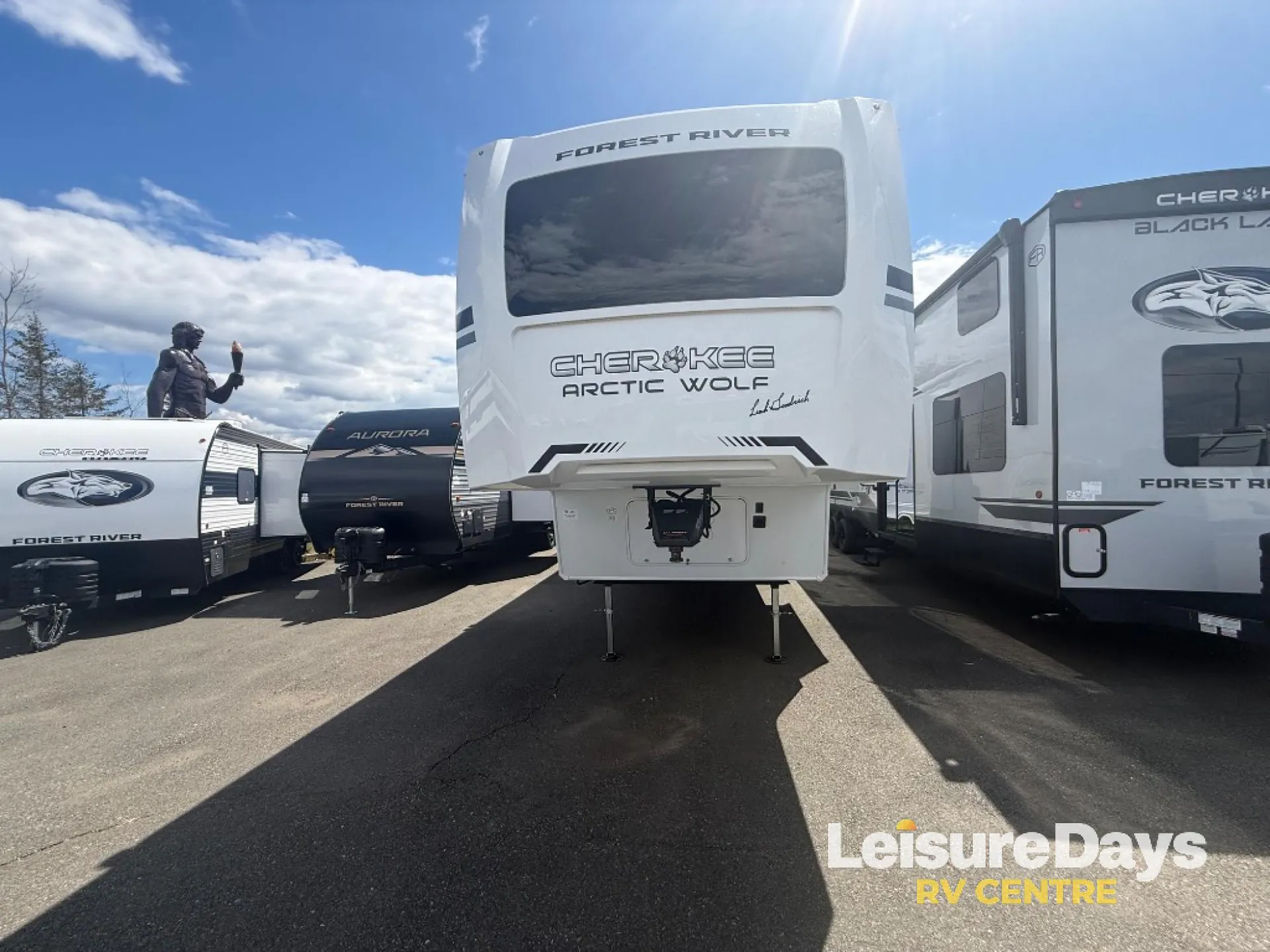 2026 Forest River Cherokee Arctic Wolf 38LEAHG - Photo 3