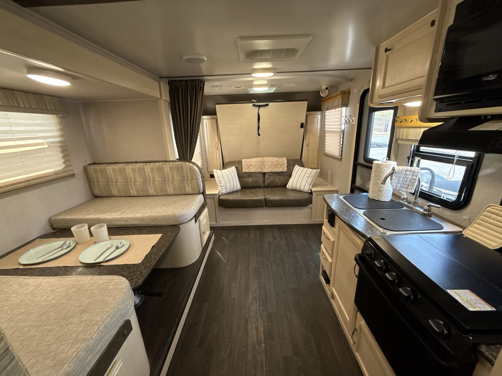 2019 Winnebago Micro Minnie 2108DS - Photo 4