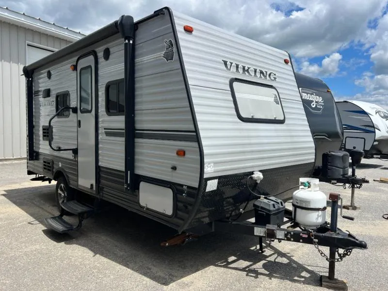 2019 Coachmen Viking Ultra-Lite 17FQ - Photo 2