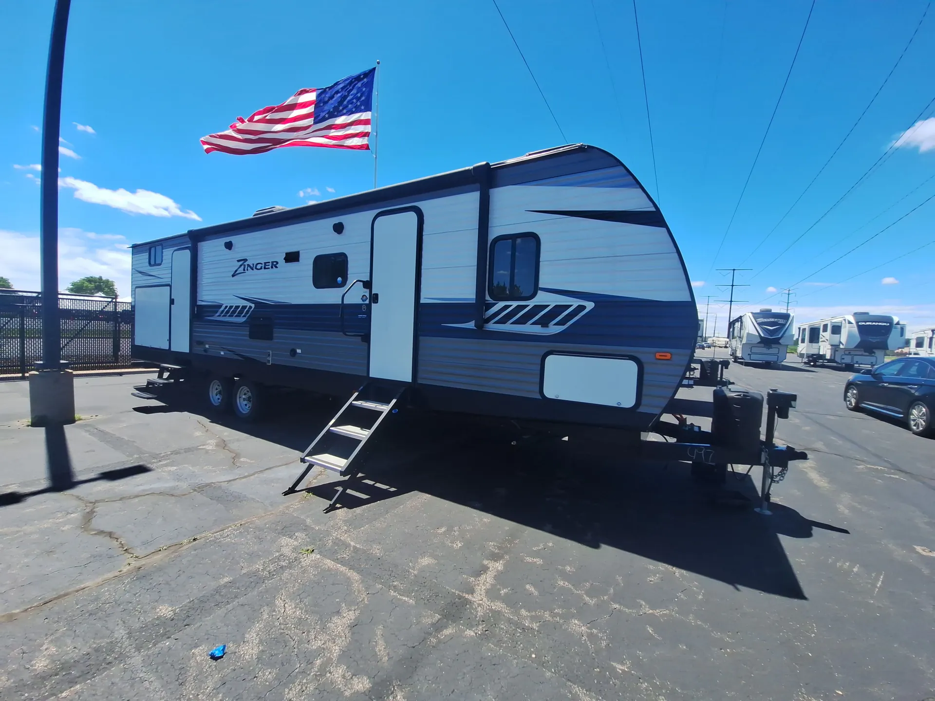 2019 crossroads Zinger 328SB - Photo 2