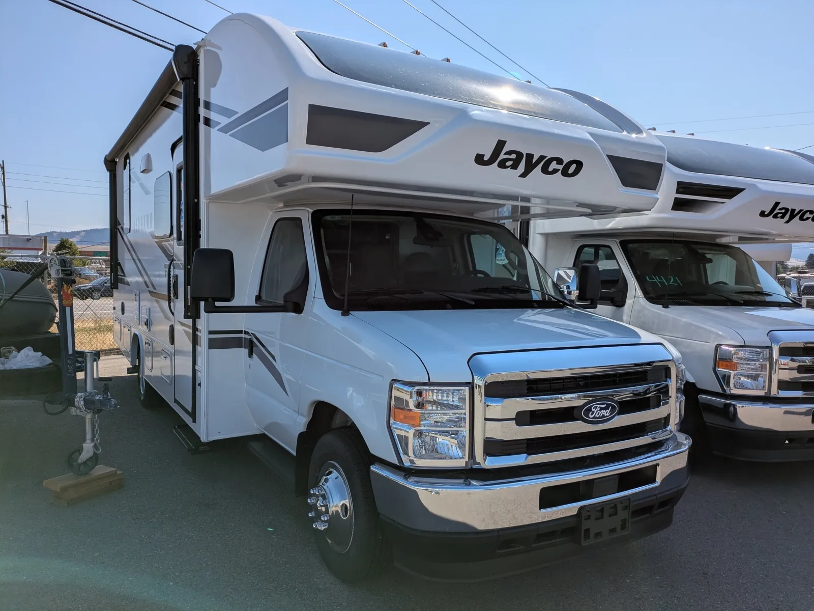 2026 Jayco Redhawk 24B - Photo 2