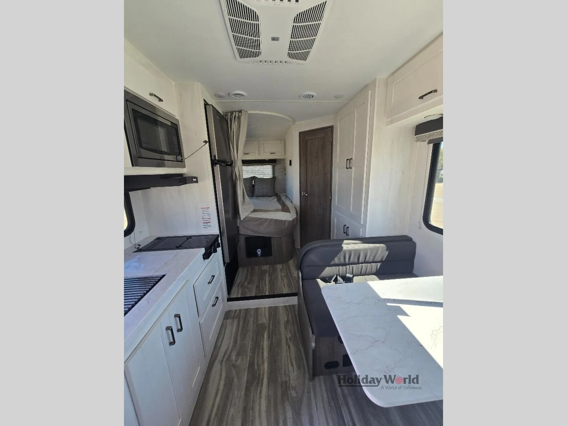 2026 Gulf Stream RV Conquest Class C 6237 - Photo 4
